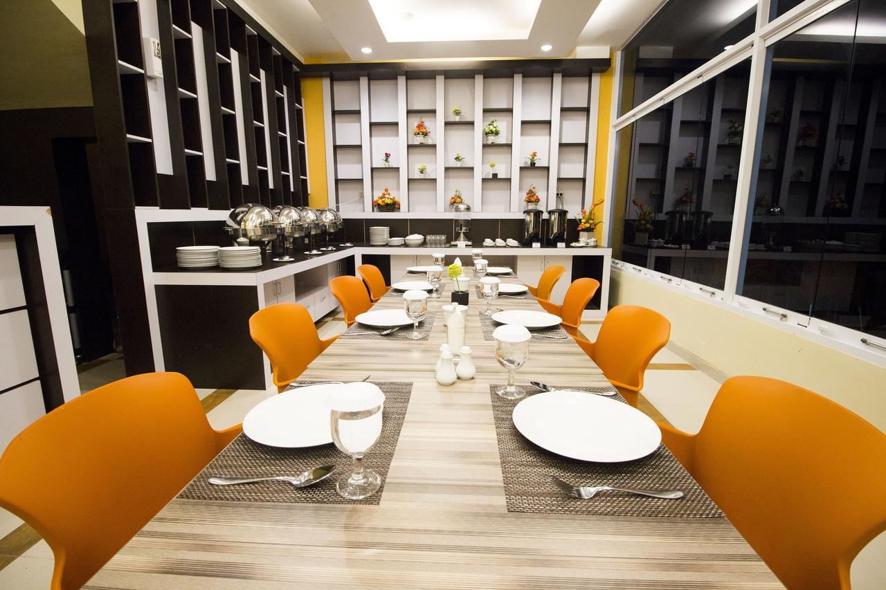 Hannah Hotel Syariah Painan 外观 照片